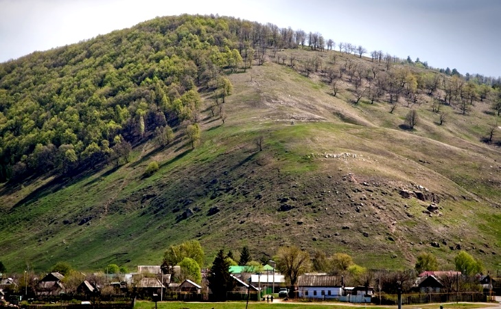 гора монастырская