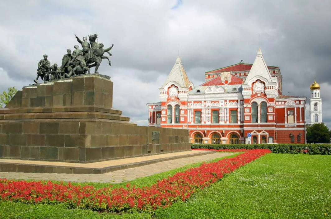 Площадь Чапаева Самара
