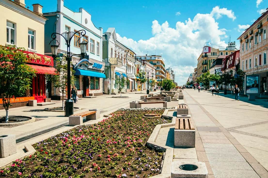 Улица Ленинградская в городе Самара